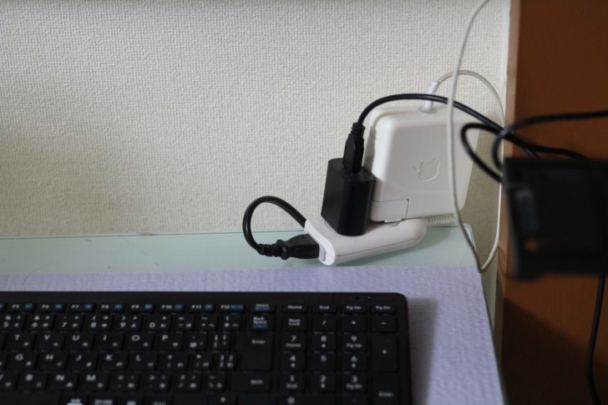 充電器が大きいmac